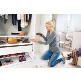 AKUMULATORSKI VIJAČNIK BOSCH IXO V + KOMPLET NASTAVKOV