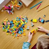 KOCKE LEGO 11027 CLASSIC USTVARJALNA NEONSKA ZABAVA