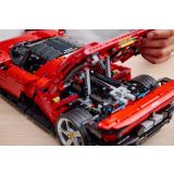 KOCKE LEGO TECHNIC FERRARI DAYTONA SP3 42143