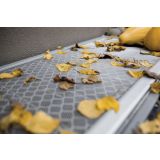 SCHELLENBERG ZAŠČITNA MREŽA ZA SVETLOBNE JAŠKE 60X120 CM S TELESKOPSKIM OKVIRJEM