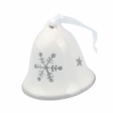 OKRASEK ZA JELKO GLOSSTYLE ZVONEC KERAMIČNI 5 CM BEŽ S SIVIM DEKORJEM