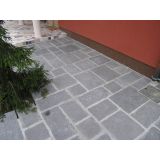 BETONSKI TLAKOVEC ZOBEC OLD YORK GRAFITNA