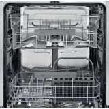 POMIVALNI STROJ ELECTROLUX E52SE100SW