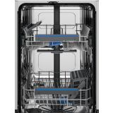 POMIVALNI STROJ ELECTROLUX ESS42220SW