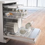 POMIVALNI STROJ MIELE G 5611 SC