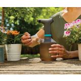 BATERIJSKI RAZPRŠILNIK 1L ZA DOM IN VRT, S PRAKTIČNO DODATNO ODPRTINO