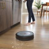 ROBOTSKI SESALNIK IROBOT ROOMBA I3154