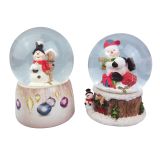 DEKORACIJA GLOSSTYLE STEKLENA KROGLA SNEŽAK Z GLASBO 10X10X14.5 CM