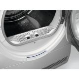 SUŠILNI STROJ ELECTROLUX EW6D384AE