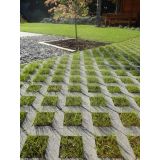 DODATEK ZA BETON ZOBEC TRAVNA PLOŠČA 400X600X100 MM