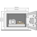 YALE TREZOR VALUE MEDIUM; VXŠXD 250X350X250 MM, 8,3 KG, 16,3 L,  Z ELEKTRONSKA KLJUČAVNICA IN DVEMA KLJUČEMA, ČRNI.