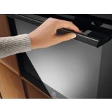 VGRADNA PEČICA ELECTROLUX EOE8P39H