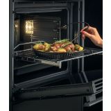 VGRADNA PEČICA HAIER HWO60SM5T9BH