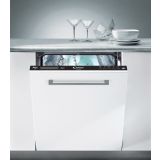 VGRADNI POMIVALNI STROJ CANDY CDI 2D949