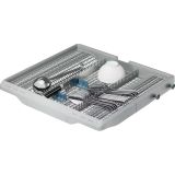VGRADNI POMIVALNI STROJ ELECTROLUX E62LB200T