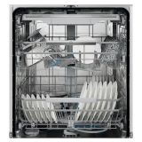 VGRADNI POMIVALNI STROJ ELECTROLUX E82IX220ST