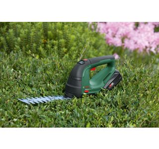 AKUM. ŠKARJE ZA TRAVO,GRM BOSCH ADVANCEDSHEAR 18V 2AH Z BATERIJO IN POLNILNIKOM