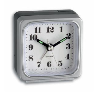 BUDILKA TFA KVADRATNA SREBRNO BELA 5 CM