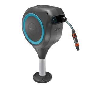 GARNITURA ZA ZALIVANJE GARDENA NOSILEC ZA CEV NA TERASI ROLL-UP M