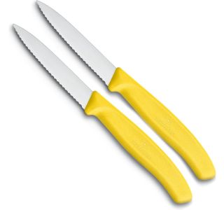 SET NOŽEV VICTORINOX ZA ZELENJAVO 2X NAZOBČANO REZILO 8CM RUMEN