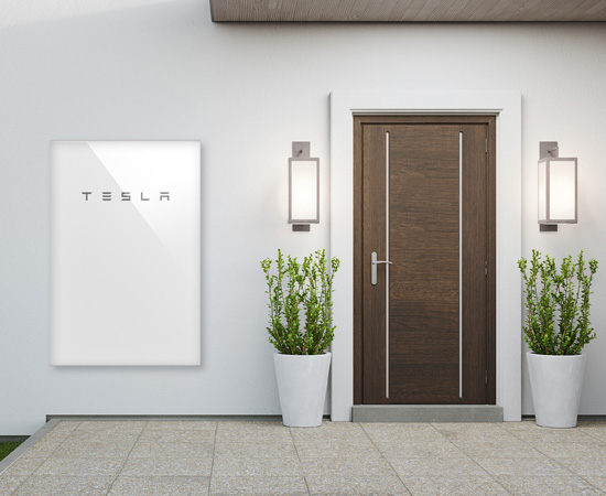 Sončna elektrarna z baterijskim hranilnikom powerwall