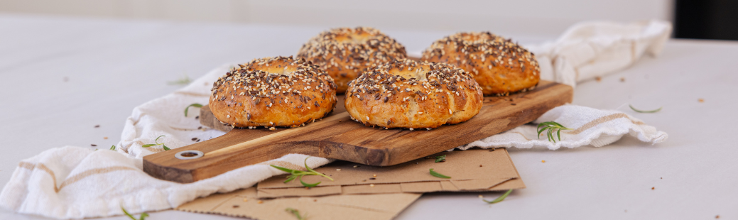 Proteinske skutne bagel štručke