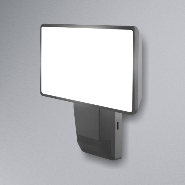 LED ZUNANJI REFLEKTOR LEDVANCE 27W ENDURA PRO FLOOD DG S SENZORJEM CW IP55 ČRNI