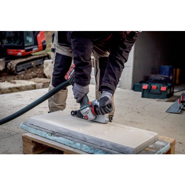 AKUMULAT. KOTNI BRUSILNIK METABO WVB 18 LT BL 11-125 QUICK