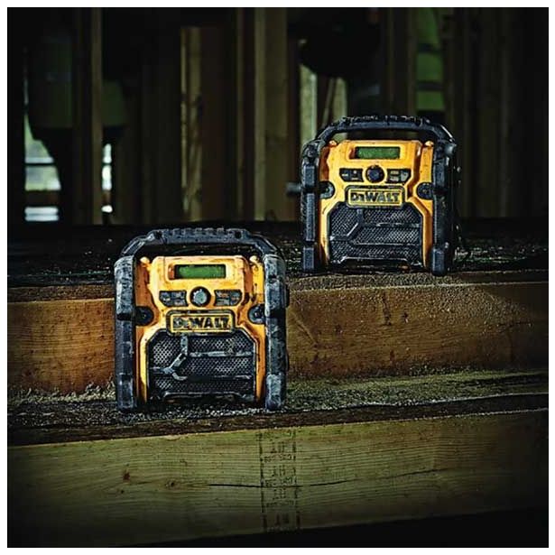 FM/AM DIGITALNI RADIO DEWALT DCR019