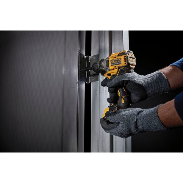 AKUMULATORSKI VRTALNIK DEWALT DCD701N