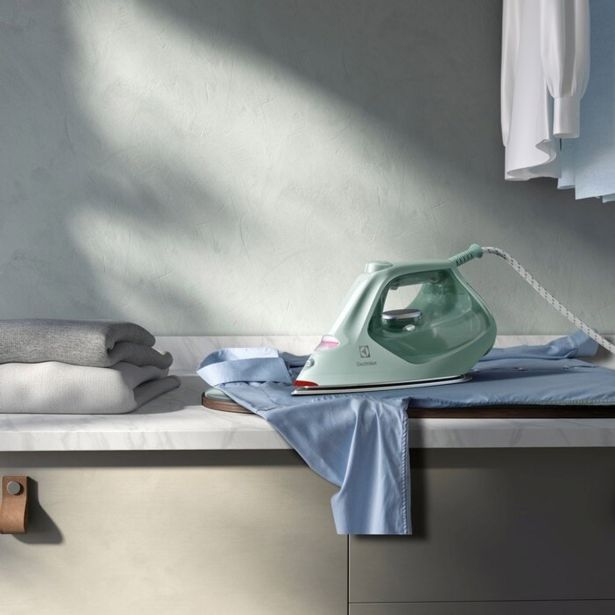 Parni Likalnik Electrolux E7si1-6lg - Merkur.si