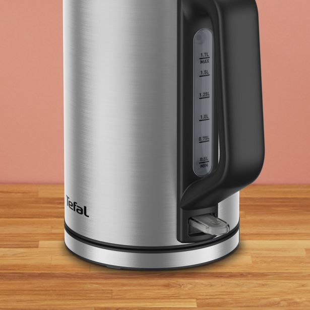 ELEKTRIČNI GRELNIK VODE TEFAL BRONX, IZ NERJAVEČEGA JEKLA, PROSTORNINA 1,7 L Z ODSTRANLJIVIM FILTROM PROTI VODNEMU KAMNU