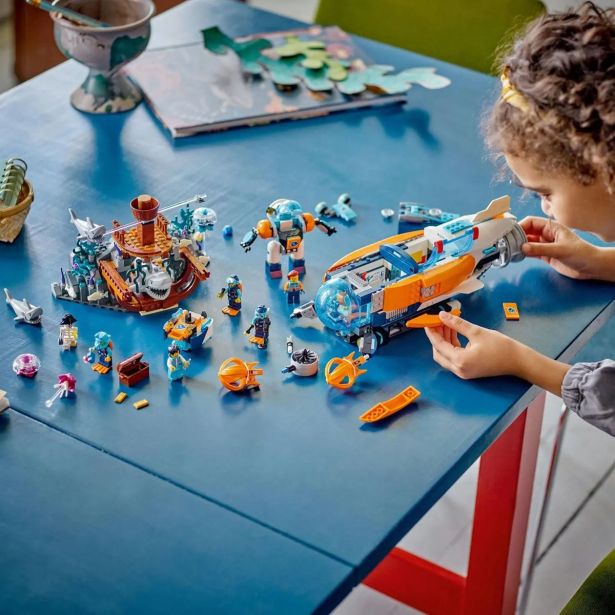 KOCKE LEGO CITY RAZISK. PODMORNICA 60379