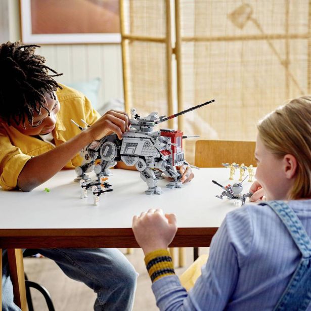 KOCKE LEGO STAR WARS HODEC AT-TE 75337