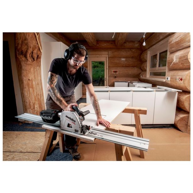 AKU. POTOPNA KROŽNA ŽAGA METABO KT 18 LTX 66 BL + FS 160 2X18V 8AH