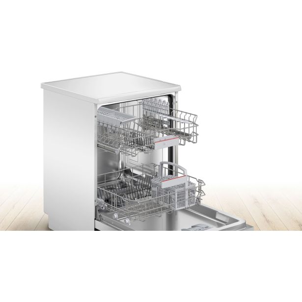 POMIVALNI STROJ BOSCH SMS4HKW02E