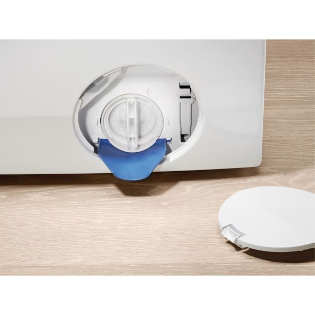 PRALNI STROJ ELECTROLUX EW7F3484UE