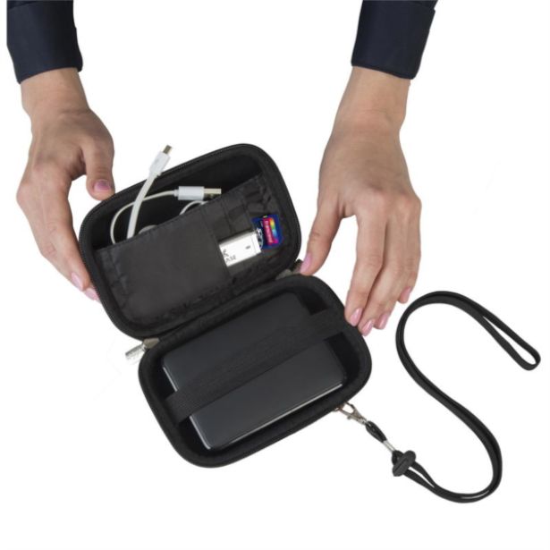 TORBICA ZA PRENOSNI DISK/GPS RIVACASE 9101 ČRN
