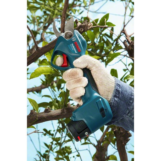 AKUMULATORSKE ŠKARJE BOSCH PROFESSIONAL PRO PRUNER 12V 3AH POLNILNIK+2 BATERIJI