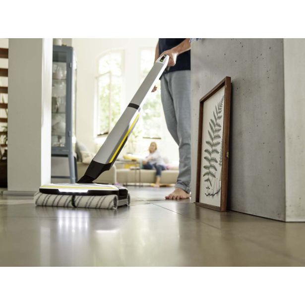 MOKRO-SUHI SESALNIK KARCHER ZA TRDA TLA FC 7 CORDLESS PREMIUM