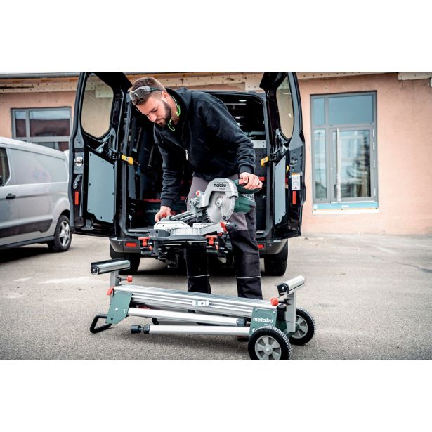 ZAJERALNA ŽAGA METABO KGS 254 M + KSU 251 V SETU S STOJALOM