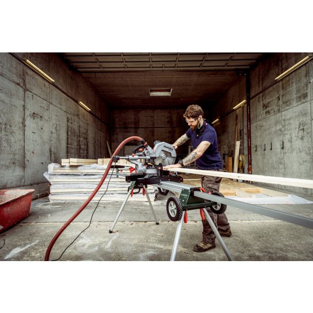 ZAJERALNA ŽAGA METABO KGS 305 M + KSU 251 V SETU S STOJALOM