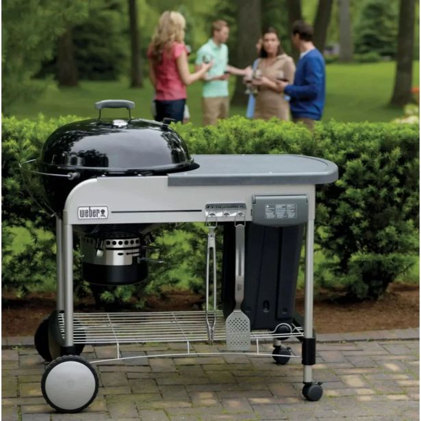 ŽAR NA OGLJE WEBER PERFORMER DELUXE GBS ČRN