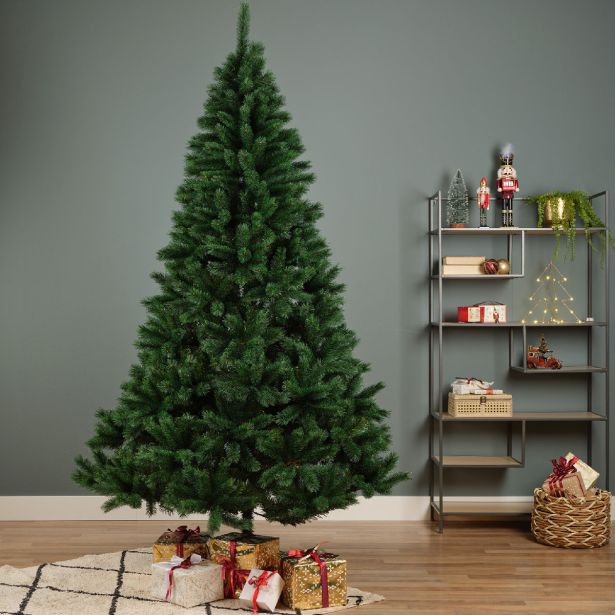ZELENA NOVOLETNA JELKA CANADA SPRUCE IZ UMETNE MASE, VIŠINE 180 CM