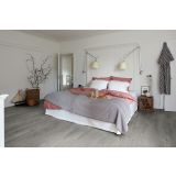 LAMINAT, 10MM, 32. RAZRED EGGER HOME AVERY HRAST SIV TEMEN
