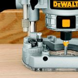 ROČNI NADREZKAR DEWALT D26203