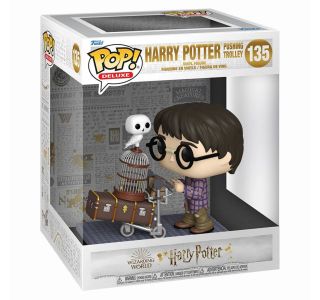 AKCIJSKA FIGURA FUNKO POP DELUXE HARRY POTTER HARRY PUSHING TROLLEY
