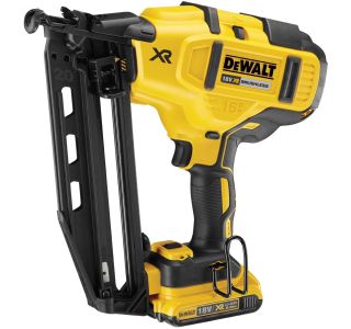 AKUMULATORSKI ŽEBLJALNIK DEWALT DCN660D2