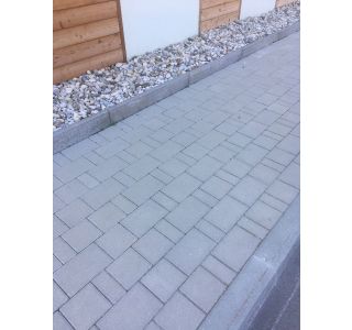 BETONSKI TLAKOVEC ZOBEC FORMA SIVA