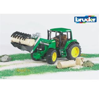IGRAČA BRUDER TRAKTOR JOHN DEERE 6920 Z NAKLADALKO